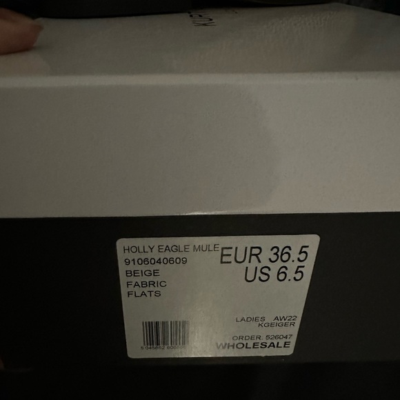 Kurt Geiger - Picture 10 of 11